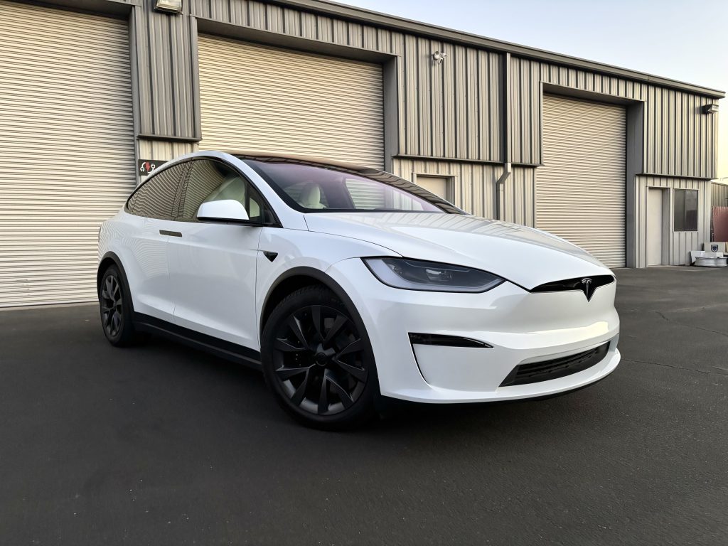tesla model x 2024 7SAXCBE54RF447227 image tesla model x 2024 7SAXCBE54RF447227 image